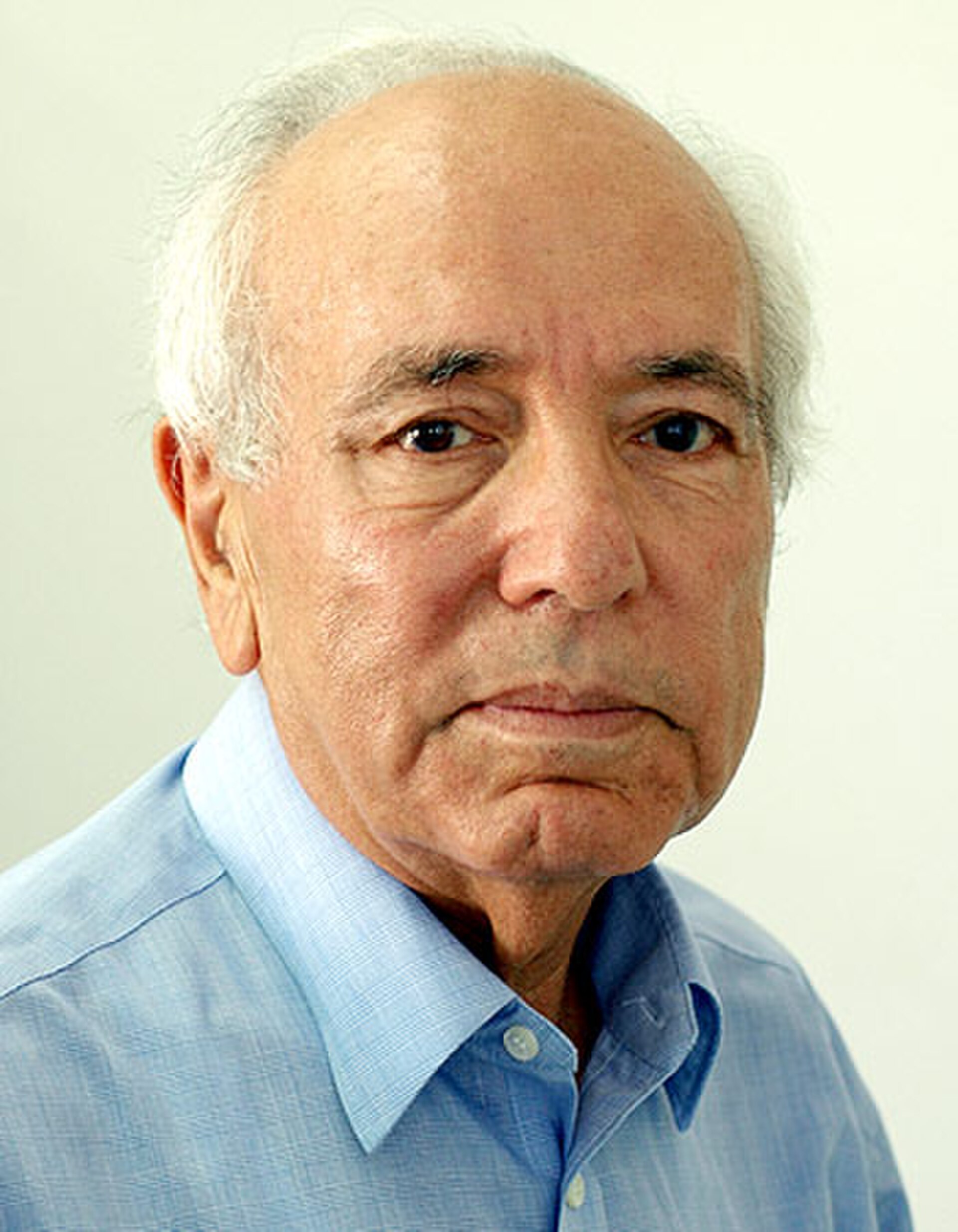 A portrait of Sasson Somekh